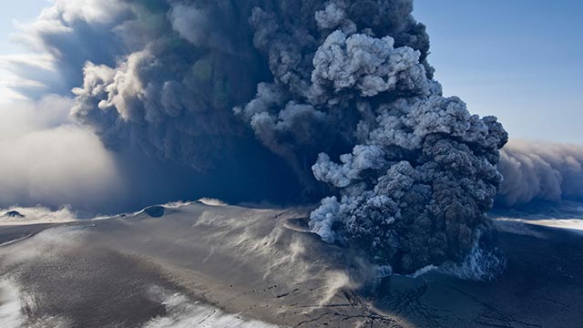 Vulkanausbruch des Eyjafjallajökull 2010 als Störereignis im internationalen Luftverkehr im Funk Global Risk Consensus